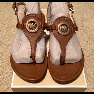 New Michael Kors Capri Thong Sandal